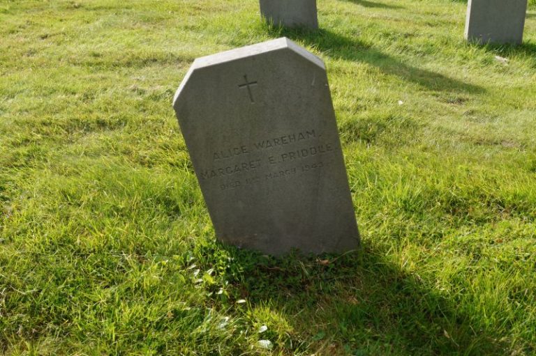 Alice Wareham & Marguerite Priddle